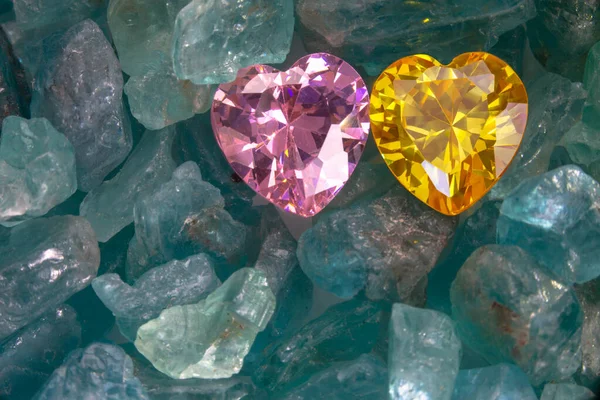 Diamante Amarillo Corazón Diamante Rosa Corazón Poner Las Piedras Preciosas —  Fotos de Stock