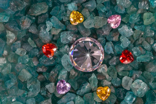 Diamanterna Placeras Enklav Hjärtformade Diamanter Himmel Blå Ädelstenar — Stockfoto