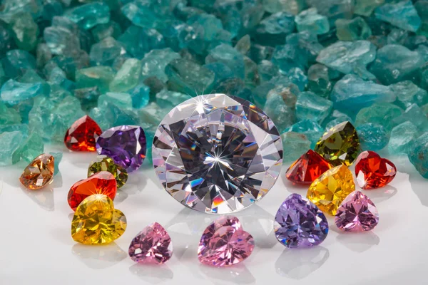 Les Diamants Sont Placés Dans Une Enclave Diamants Forme Coeur — Photo