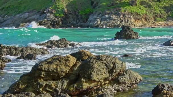 Повільне Відео Руху Хвиль Ють Рифу Вздовж Пляжу Януі Синє — стокове відео