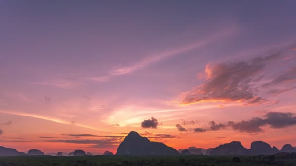 Сонячний Прохід Над Архіпелагом Samed Nang Chee Популярним Орієнтиром Провінції — стокове відео