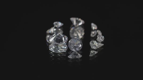 Diamanter Ulik Form Ulik Størrelse Midt Sirkelen Speilet Snurrer Rundt – stockvideo