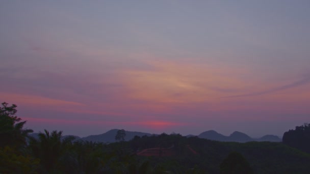 Schöner Lila Himmel Sonnenaufgang Schöner Roter Himmel Bei Sonnenaufgang Über — Stockvideo