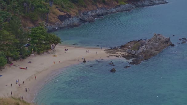 Vista Aérea Del Mirador Del Atardecer Que Atrae Los Turistas — Vídeo de stock