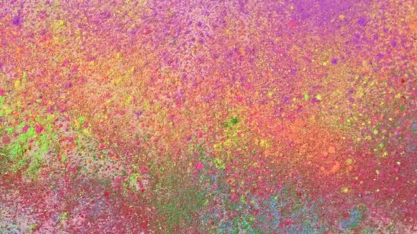 Κάτοψη Των Χρωμάτων Σκόνη Ψεκάζονται Στο Λευκό Έδαφος Ταχύτητα Περιστροφής — Αρχείο Βίντεο
