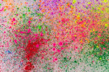 Zemindeki çeşitli renklerin üst görünümü katmanlar halinde dizilmiş güzel ve boyutsal görünüyor.