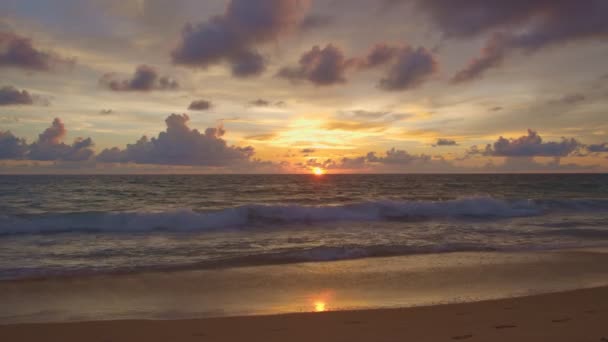 Cielo Paisaje Nubes Con Nubes Amarillas Atardecer — Vídeo de stock