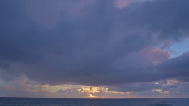 Niebo Zachodem Słońca Nad Morzem — Wideo stockowe