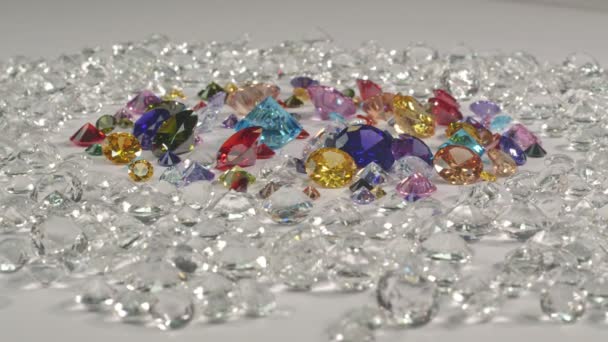 보석들은 다이아몬드 바닥에 Bmpcc 스튜디오에서 비디오로 고품질의 비디오 — 비디오