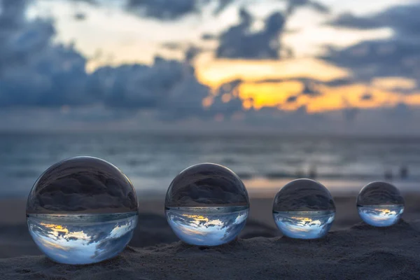 Zonsondergang Zonsopgang Uitzicht Binnen Kristallen Bol — Stockfoto