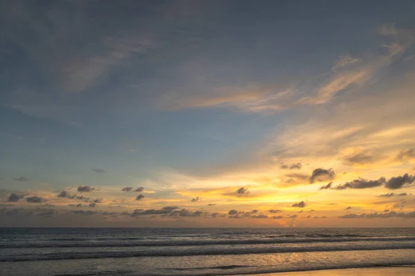 Tramonto Maestoso Paesaggio Alba Incredibile Luce Della Natura Cielo Nuvoloso — Foto Stock