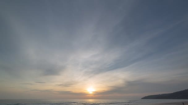 Lapso Tiempo Hermoso Atardecer Dorado Karon Playa Phuket — Vídeo de stock