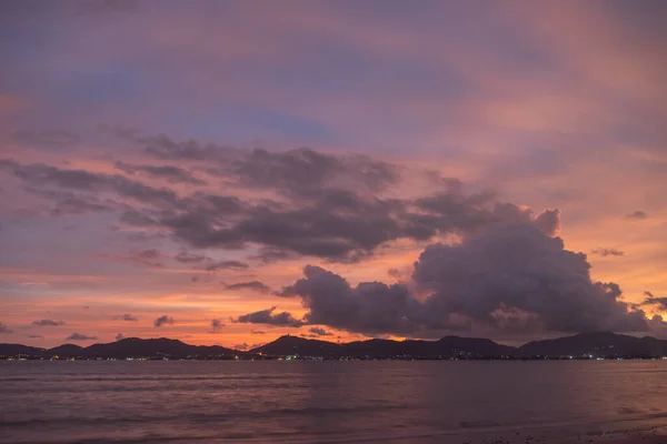 Scène Vue Sur Paysage Nuage Déplaçant Dessus Chaîne Montagnes Été — Photo