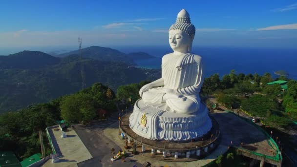Phuket Big Buddha Adalah Salah Satu Pulau Yang Paling Penting — Stok Video