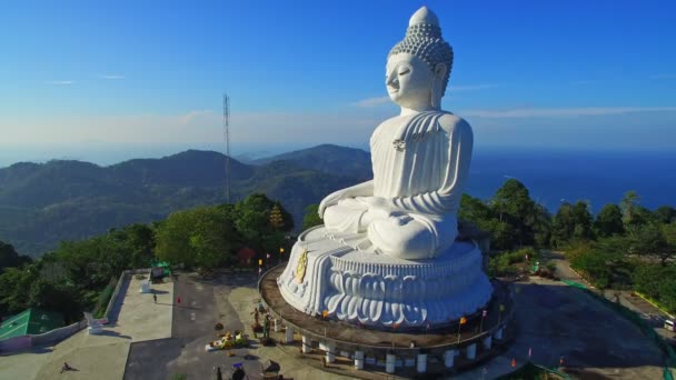 Phuket Big Buddha Dos Marcos Mais Importantes Reverenciados Ilha Phuket — Vídeo de Stock