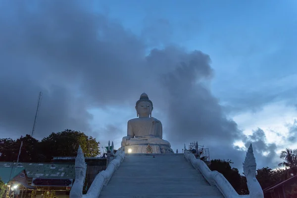 Légi Kilátás Sötét Kék Felhő Felett Phuket Nagy Buddha — Stock Fotó