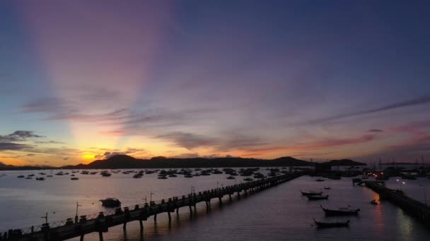 Letecký Pohled Scenérie Východ Slunce Nad Chalong Mola — Stock video