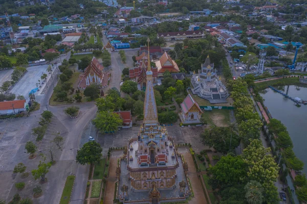 Vista Panorámica Aérea Paisaje Puesta Sol Por Encima Pagoda Chalong — Foto de Stock