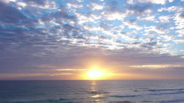 Meditație Fundal Ocean Cer Maiestuoase Apus Soare Sau Răsărit Soare — Videoclip de stoc
