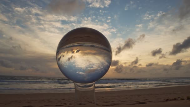 Vue Ciel Intérieur Boule Cristal Sur Verre — Video