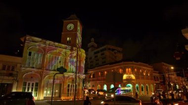 Phuket şehri Tayland. Phuket Eski Kasabası 'ndaki muhteşem binalar. Sino-Portekiz mimarisi. Phuket City' nin simgelerinden biri.