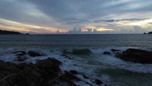 Vue Aérienne Beau Ciel Crépuscule Dessus Mer Patong Beach Beautiful — Video