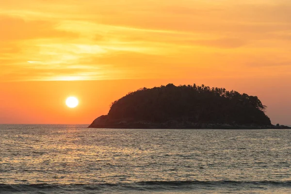 Paisagem Céu Amarelo Sol Que Vai Para Baixo Mar — Fotografia de Stock