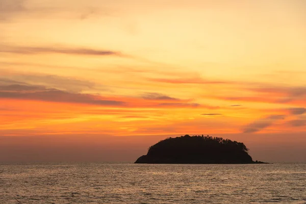 Paisagem Céu Amarelo Sol Que Vai Para Baixo Mar — Fotografia de Stock