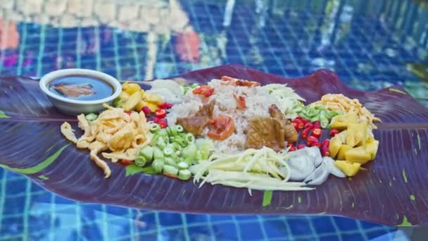 Fried Rice Shrimp Paste Served Banana Leaves Pool Red Speckled — Stock Video