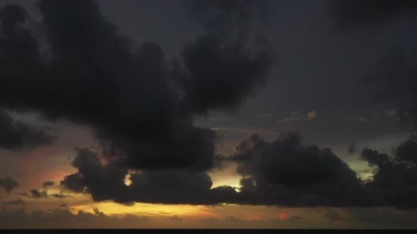Yaz Günü Gün Batımında Deniz Manzarası — Stok video