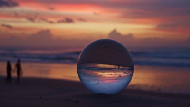 Hermosa Puesta Sol Playa Bola Cristal — Vídeos de Stock