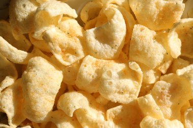 Yılan dokusuyla dolu. Siyah beyaz çip arkaplanı.