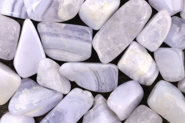 Mavi dantelli akik mücevher yığını dokusu. Yığın mineral çakıl taşı arkaplanı.