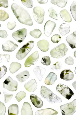 Beyaz ışık izole arkaplanda nadir bulunan mücevher dokusu.