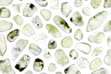 Beyaz ışık izole arkaplanda nadir bulunan mücevher dokusu.