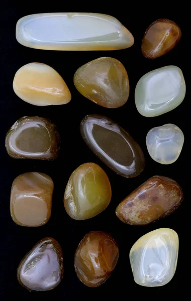 Joyau Agate Jaune Pierres Texture Rare Sur Fond Noir — Photo