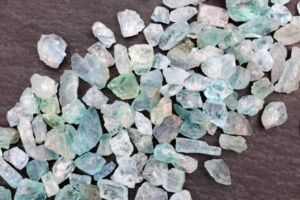 Apatite Bijuterii Pietre Grămadă Textura Fundal Piatră Neagră — Fotografie, imagine de stoc