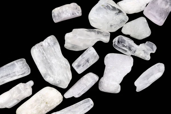 Kunzite Claro Amontonar Piedras Joya Textura Sobre Fondo Negro — Foto de Stock