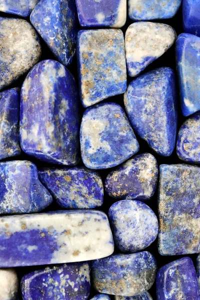 Lapislazuli Haufen Schmucksteine Textur Auf Schwarzem Hintergrund — Stockfoto