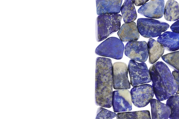 Lapis Lazuli Tumpukan Batu Permata Tekstur Pada Setengah Cahaya Putih — Stok Foto