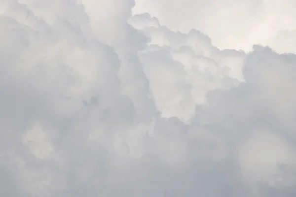 气象学大气生态学积雨云天气充满背景 — 图库照片