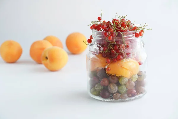 Snack en un vaso para los fruteros y vegetarianos — Foto de Stock