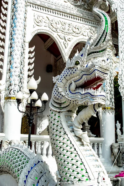 Dragon från wat thailändska i thailand — Stockfoto