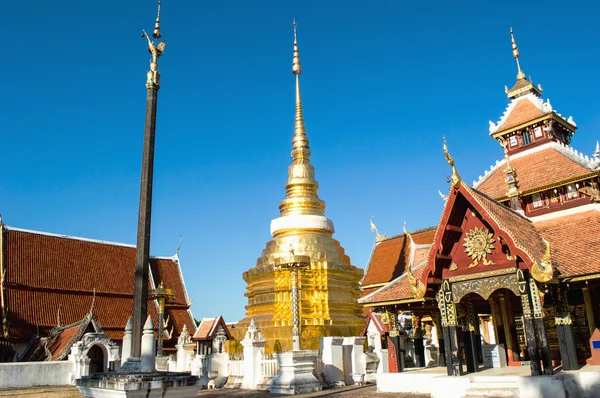 Wat Pong Sanook lampang Tailândia — Fotografia de Stock