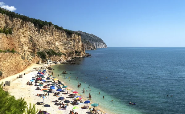 Stranden i Punta rossa i Mattinata - Gargano - Apulien — Stockfoto
