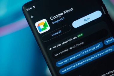 Dhaka, Bangladeş 26 Aralık 2025: Google Meet: Güvenli, yüksek kaliteli video görüşmeleri ve ekipler, okullar ve herhangi bir aygıttaki arkadaşlar.