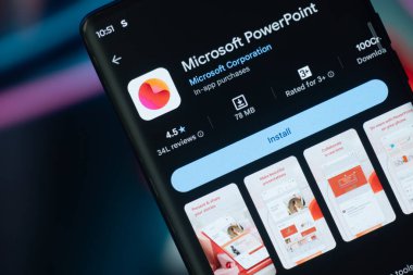 Dhaka, Bangladeş 26 Aralık 2025: Powerpoint logosunu gösteren akıllı telefon.