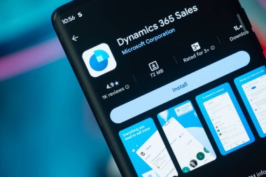 Dhaka, Bangladeş 26 Aralık 2025: Microsoft Corporation tarafından geliştirilen Smartphone ekranında telefon uygulaması için Dinamik 365.