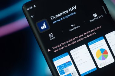 Dhaka, Bangladeş 26 Aralık 2025: Microsoft Corporation tarafından geliştirilen Smartphone ekranında telefon uygulaması için Dinamik 365.