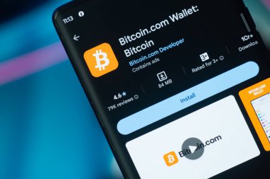 Dhaka, Bangladeş 22 Aralık 2025: Bitcoin.com web sitesi akıllı telefondan gösterildi